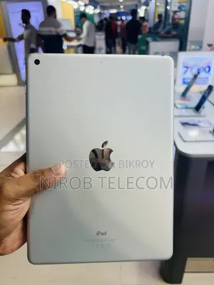 Apple 32 GB Silver