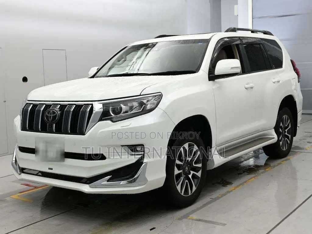 Toyota Land Cruiser Prado 2022 Pearl