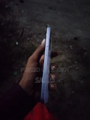 রিয়েলমি ১২৮ জিবি ব্লু