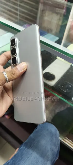 Infinix Hot 60 Pro+ 128 GB Bronze