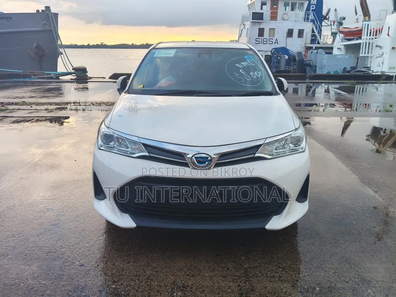 Toyota Corolla Fielder 2021 White