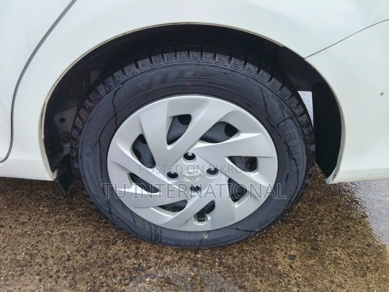 Toyota Corolla Fielder 2021 White