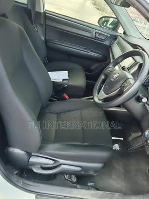 Toyota Corolla Fielder 2021 White