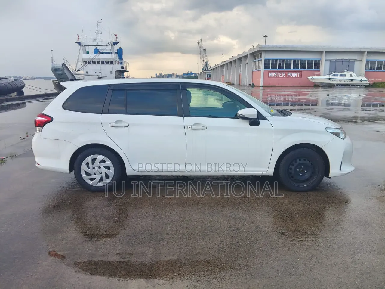 Toyota Corolla Fielder 2021 White