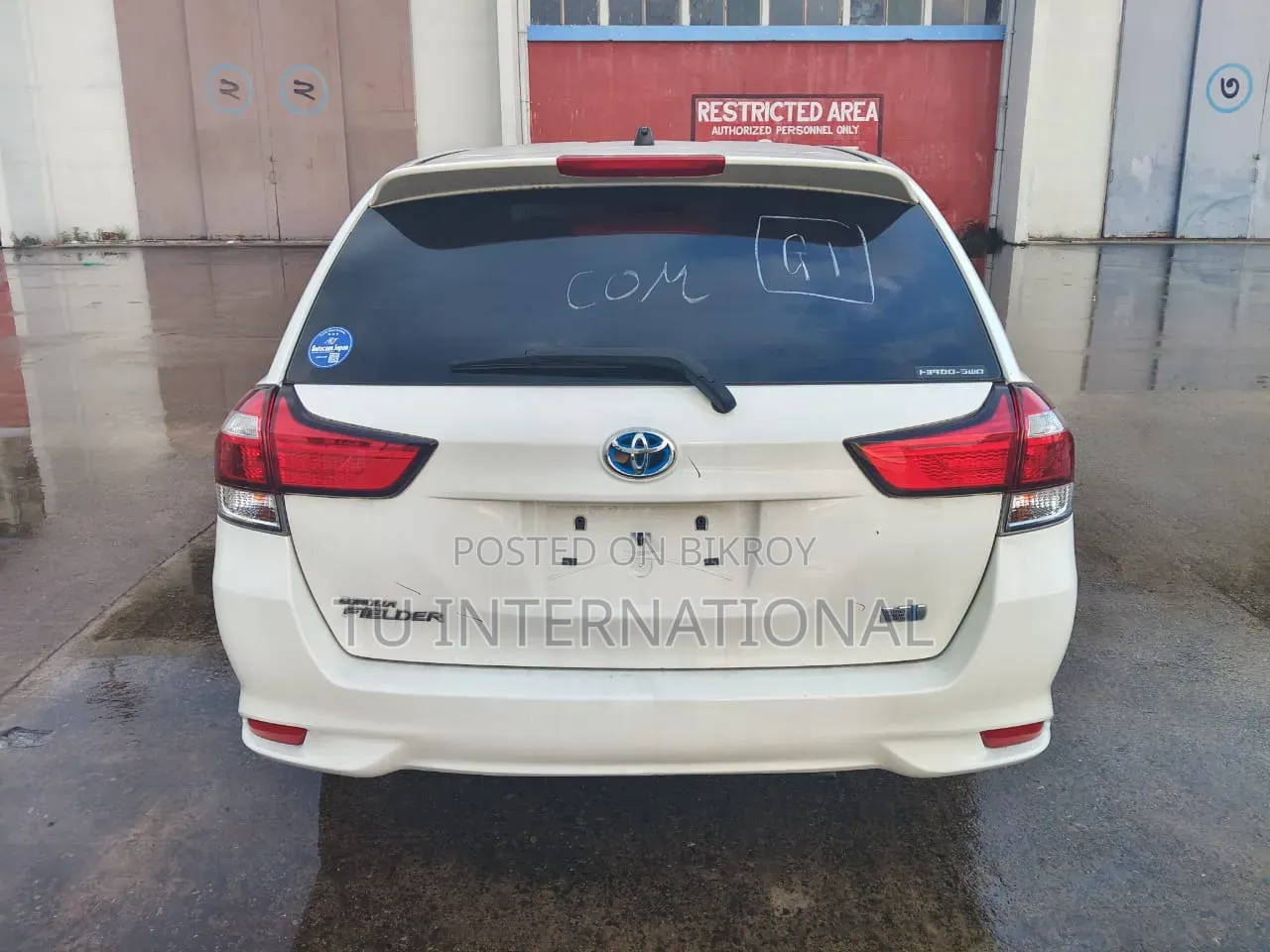 Toyota Corolla Fielder 2021 White