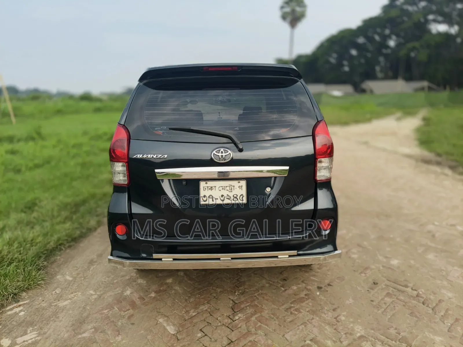 টয়োটা আভানজা ২০১৪ গ্রে