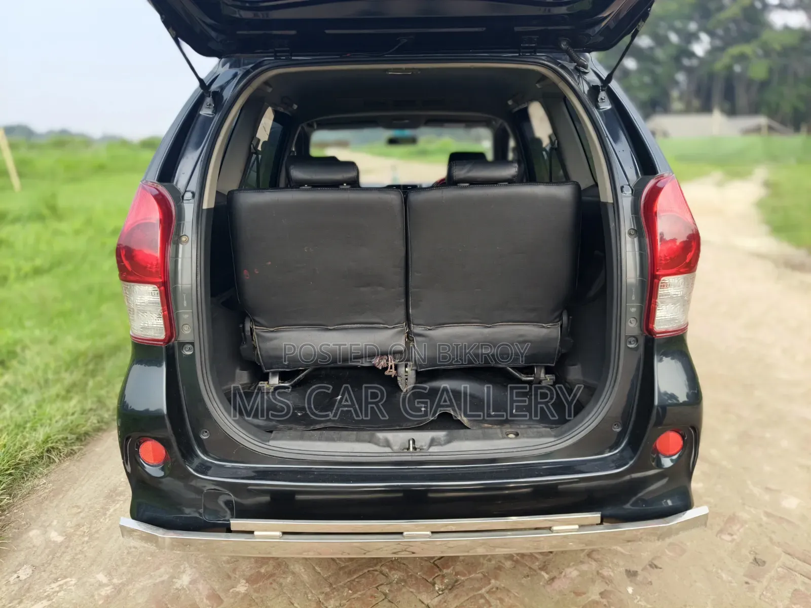 টয়োটা আভানজা ২০১৪ গ্রে
