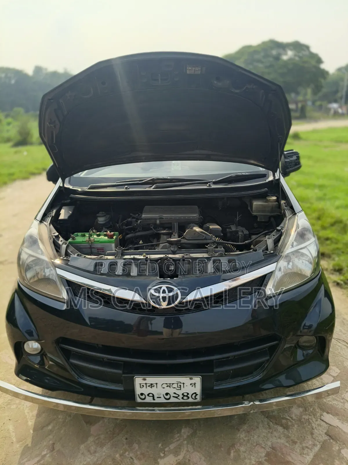 টয়োটা আভানজা ২০১৪ গ্রে