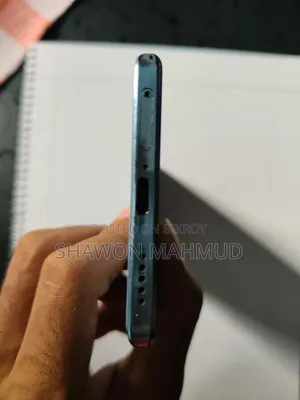 ভিভো ভি২৭ প্রো ২৫৬ জিবি নীল