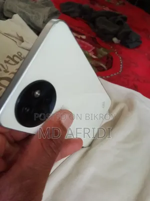 ইনফিনিক্স হট ৩০আই ১২৮ জিবি হোয়াইট