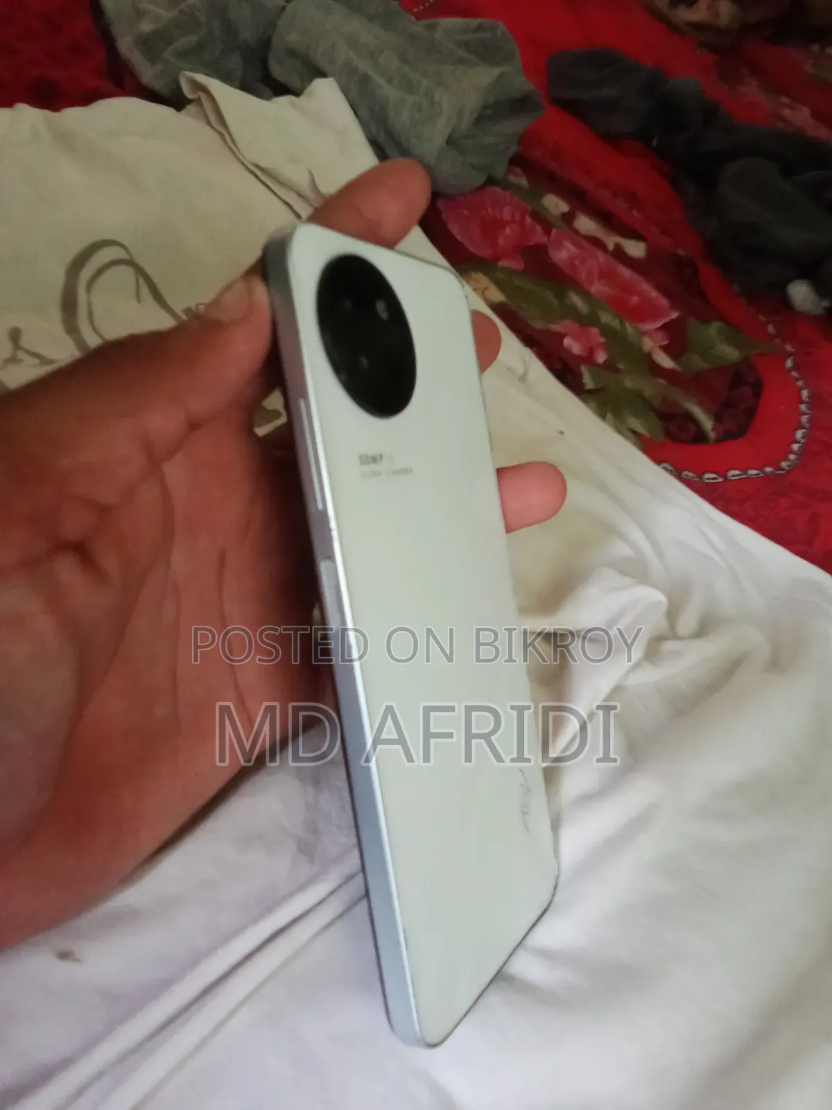 ইনফিনিক্স হট ৩০আই ১২৮ জিবি হোয়াইট