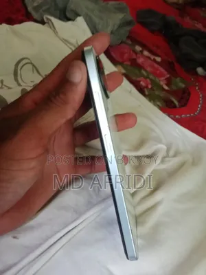 ইনফিনিক্স হট ৩০আই ১২৮ জিবি হোয়াইট