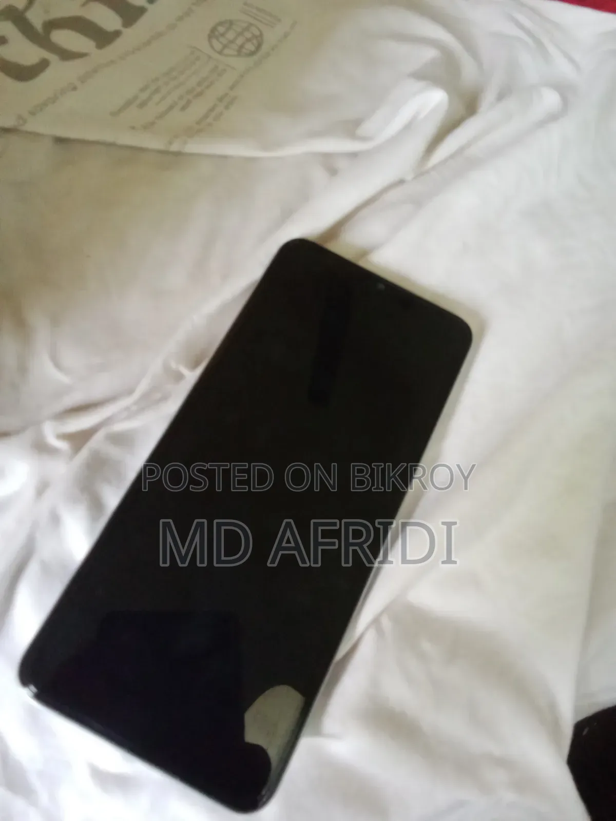 ইনফিনিক্স হট ৩০আই ১২৮ জিবি হোয়াইট