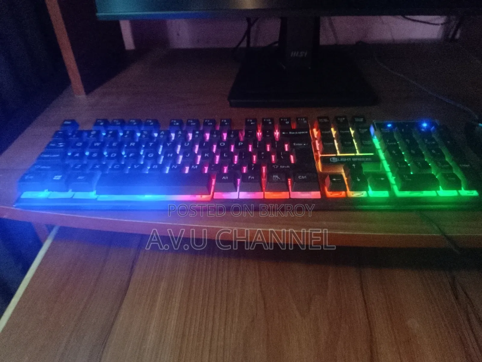 গেমিং RGB কিবোর্ড এবং মাউস৷
