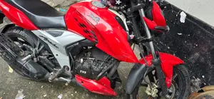 টিভিএস আপাচি ১৬০ ৪ভি ২০১৯ লাল