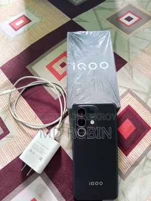 Vivo iQOO Z10x 128 GB Black