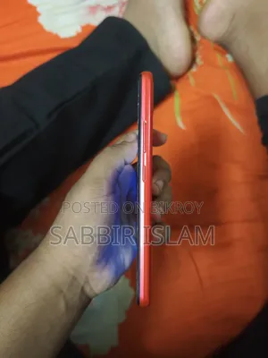 রিয়েলমি সি১২ ৩২ জিবি লাল