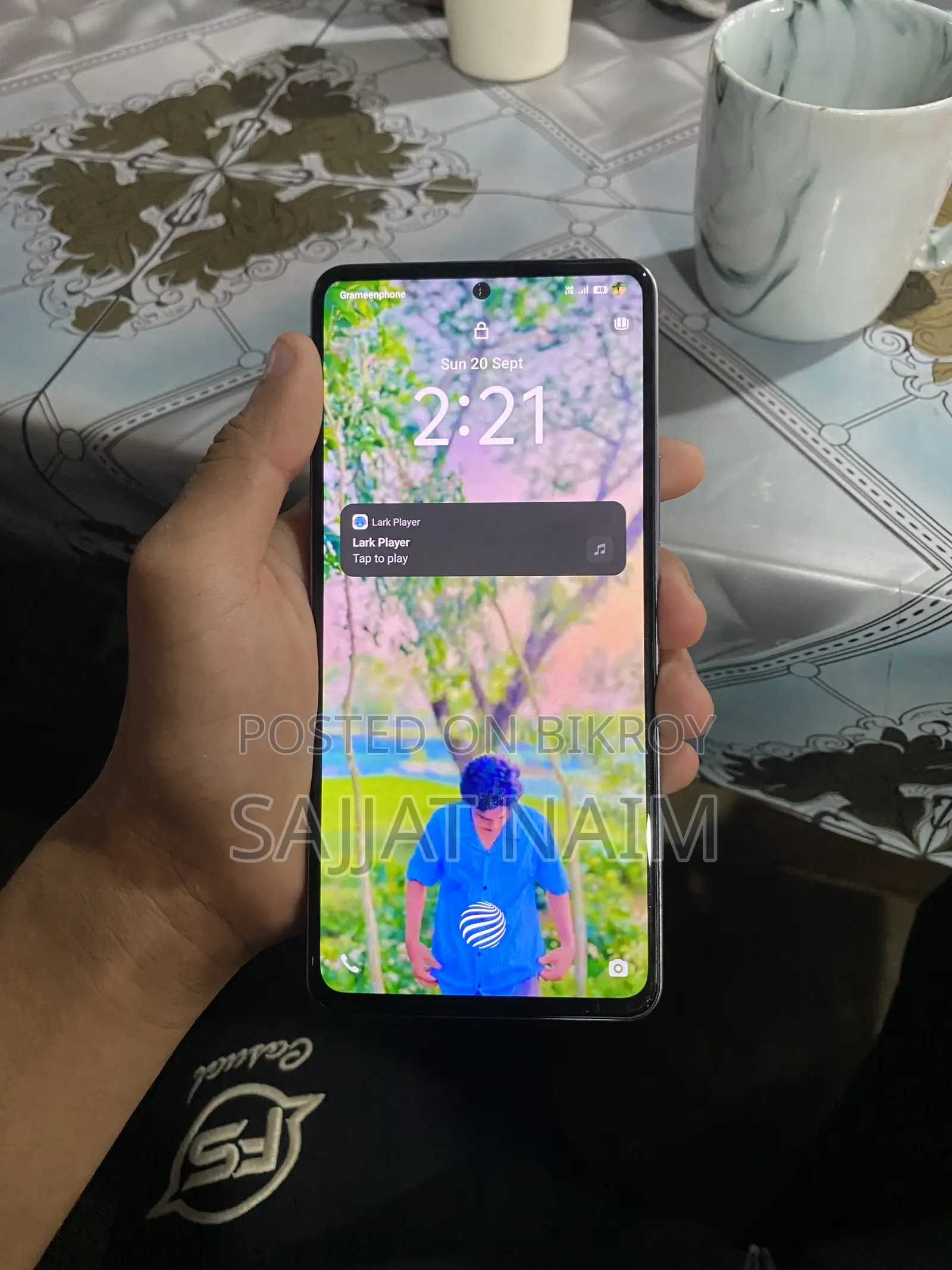 Vivo V27e 256 GB Silver