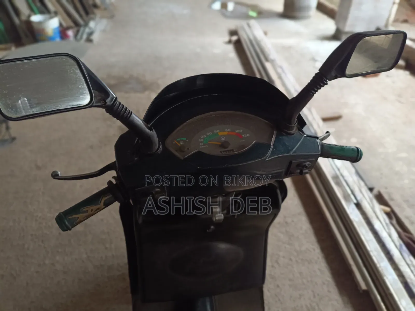 Vespa 150 2000 Green