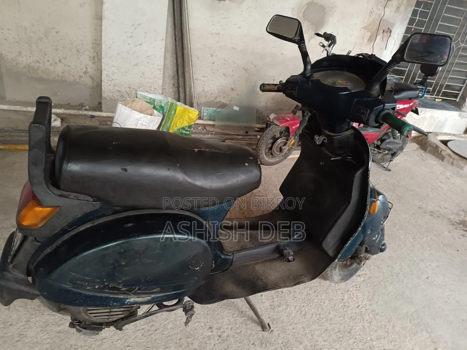 Vespa 150 2000 Green