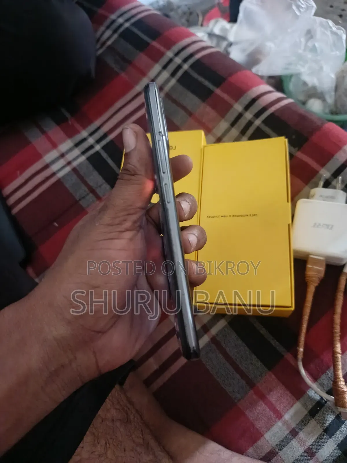 রিয়েলমি ৮ ৫জি ১২৮ জিবি কালো