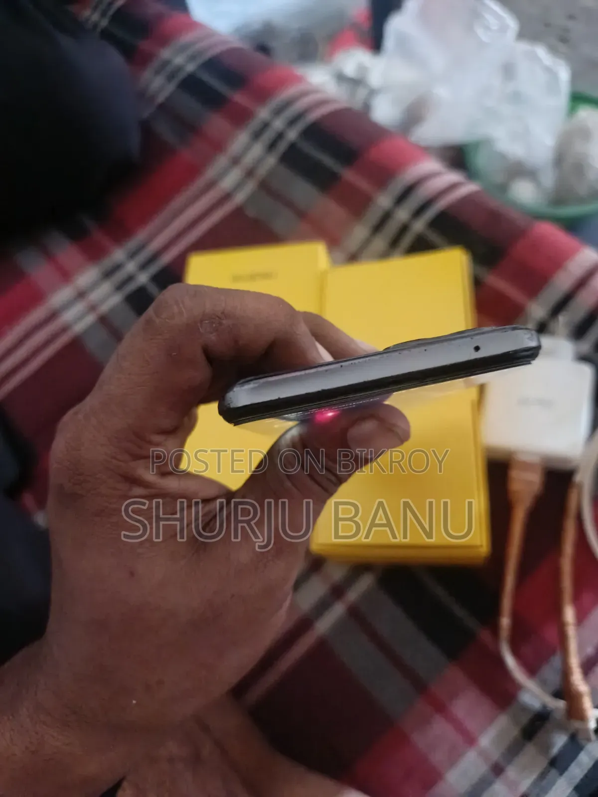 রিয়েলমি ৮ ৫জি ১২৮ জিবি কালো