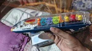 ট্রান্সপারেন্ট গিয়ার লাইট ট্রেন