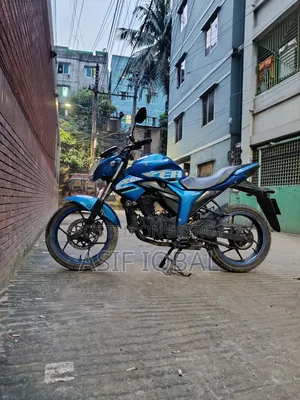 সুজুকি জিক্সার ২০১৮ ব্লু