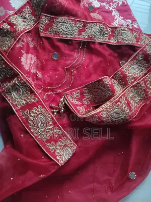 বিয়ের শাড়ি ওড়না