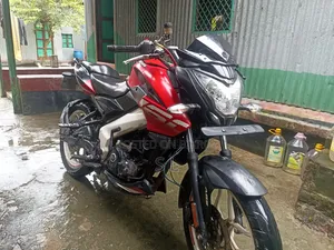 বাজাজ পালসার এনএস ১৬০ ২০২২ লাল