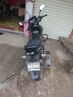 বাজাজ পালসার ১৫০ ২০১৯ ব্ল্যাক