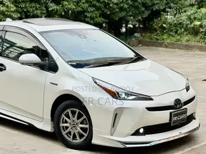 Toyota Prius 2020 Pearl