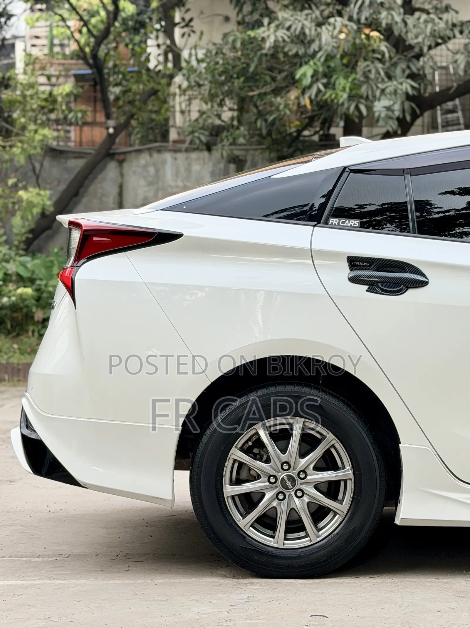 Toyota Prius 2020 Pearl