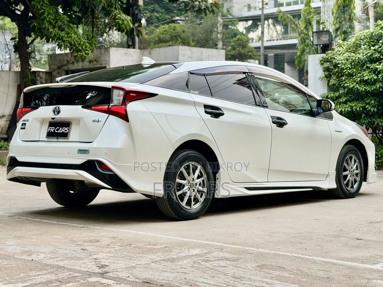 Toyota Prius 2020 Pearl