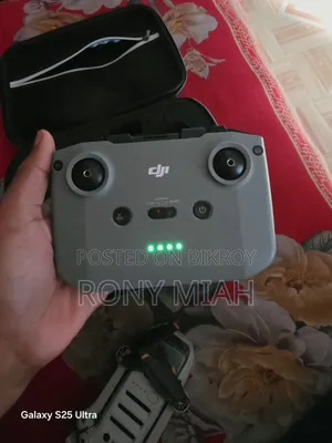 Dji Mini 2, Combo, Everything is available, had a slight crack which is glued