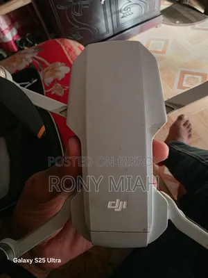 Dji Mini 2, Combo, Everything is available, had a slight crack which is glued