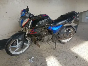 কিওয়ে আরকেএস ১৫০ ২০১৭ ব্ল্যাক
