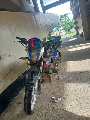 কিওয়ে আরকেএস ১৫০ ২০১৭ ব্ল্যাক