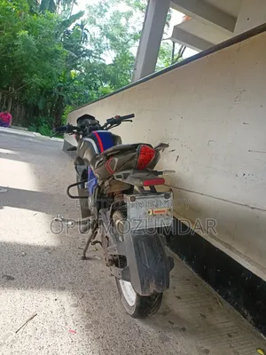 কিওয়ে আরকেএস ১৫০ ২০১৭ ব্ল্যাক