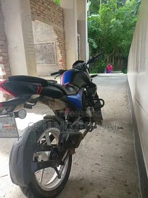 কিওয়ে আরকেএস ১৫০ ২০১৭ ব্ল্যাক
