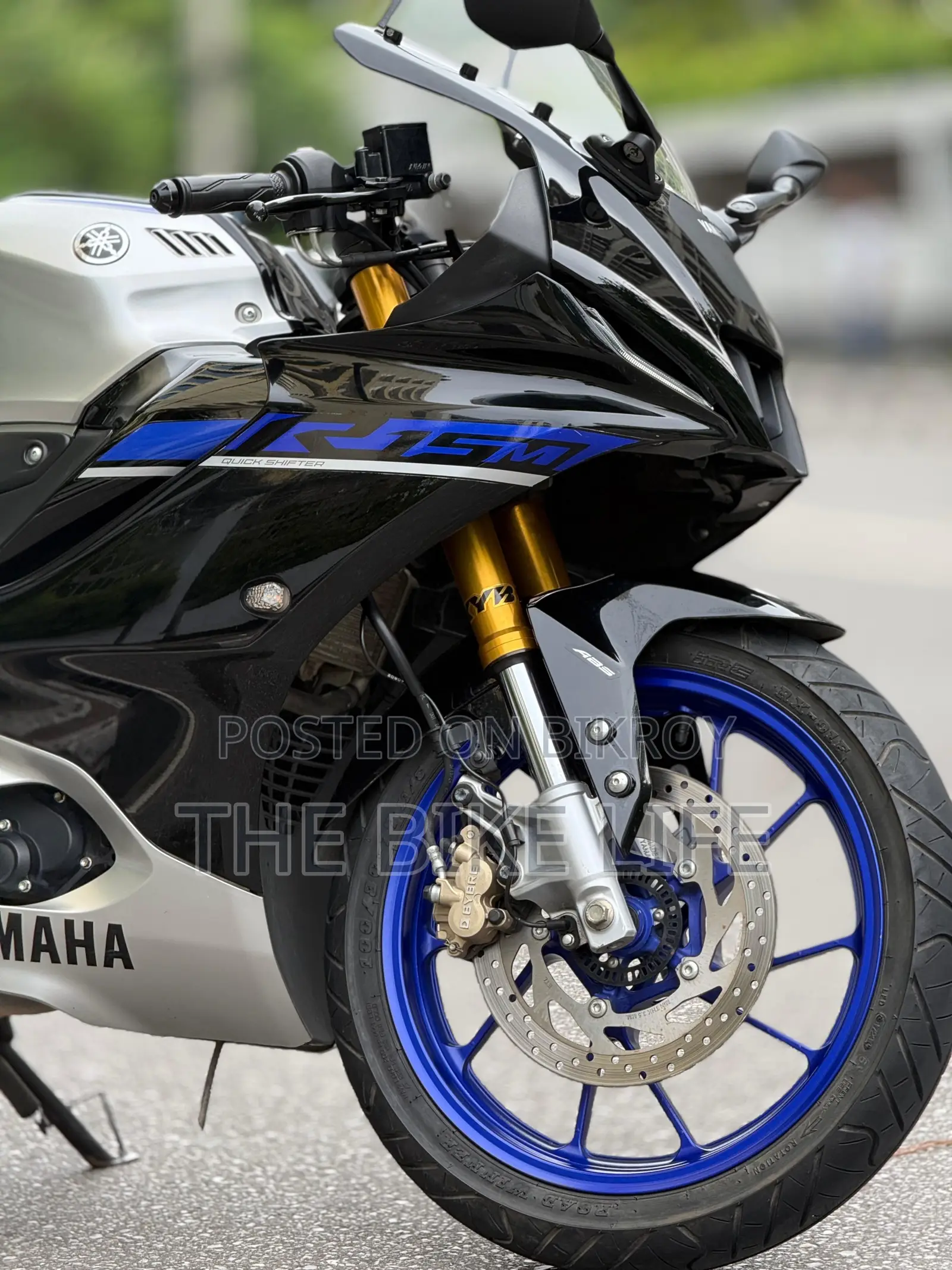 Yamaha R15M 2025 Silver