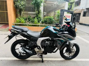 ইয়ামাহা ফাজার ভি২ ২০২২ ব্ল্যাক