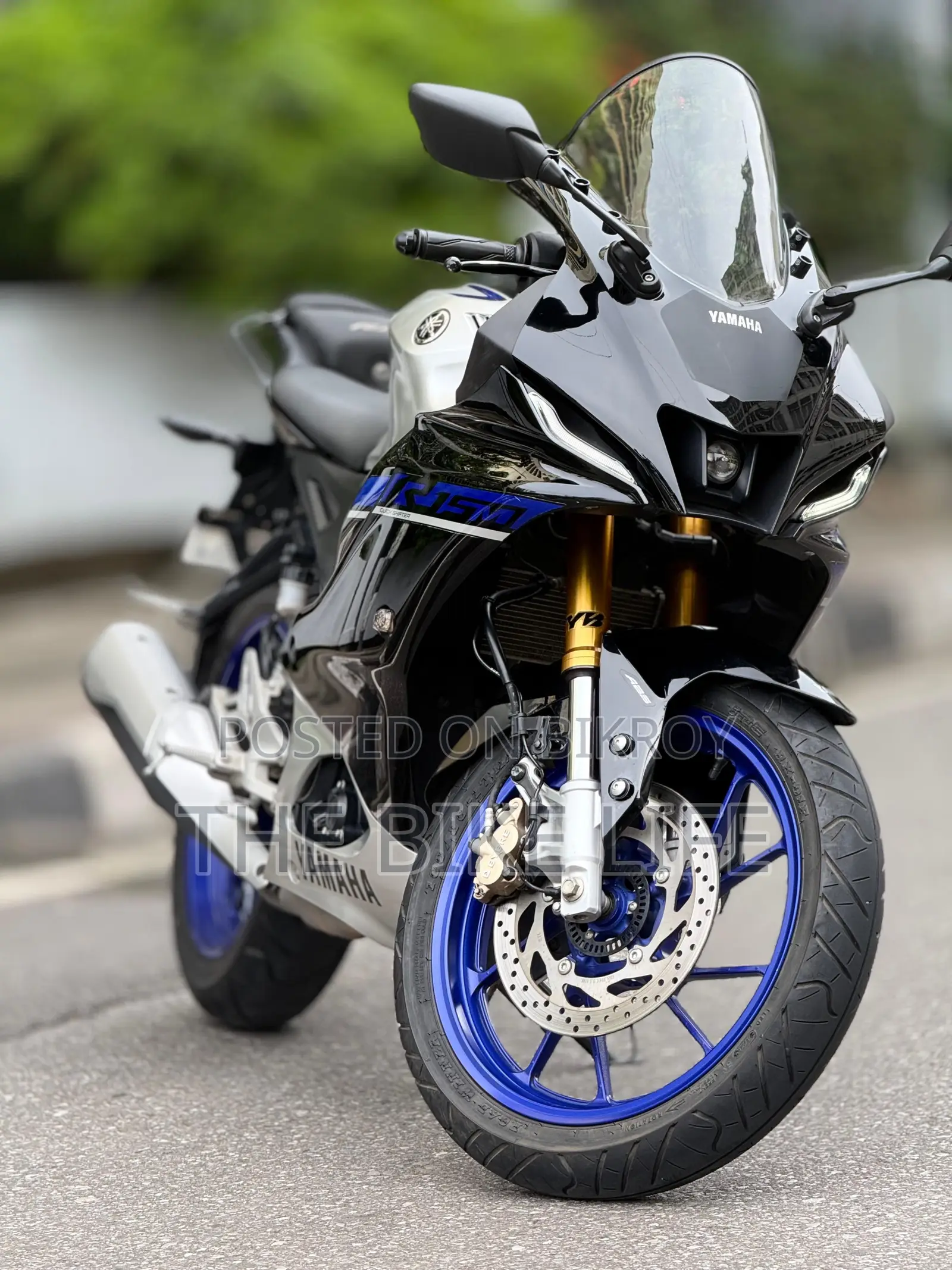 Yamaha R15M 2025 Silver