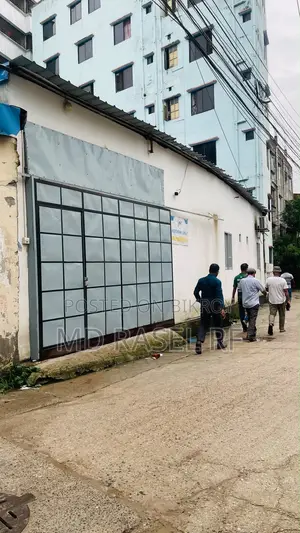 পাঁচ কাটা জায়গা বিক্রি হবে বিশ ফিট রাস্তার সাথে