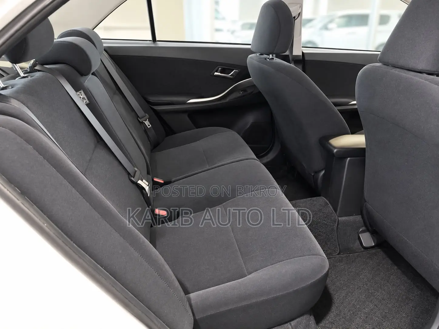Toyota Premio 1.5 FWD 2020 White