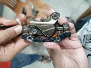 এক জোড়া ওয়াল ব্রেক