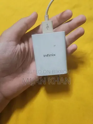 ইনফিনিক্স নোট ১২ ১২৮ জিবি হোয়াইট