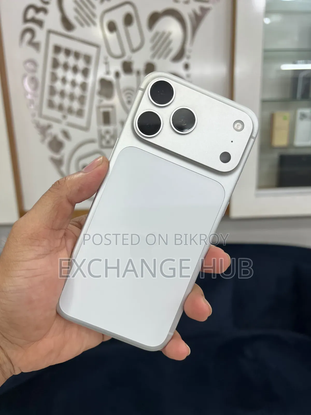 অ্যাপল আইফোন ১৭ প্রো ম্যাক্স ২৫৬ জিবি সিলভার