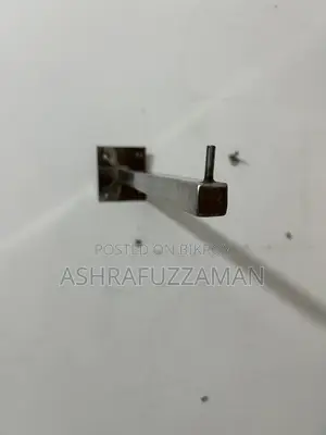 Wall hanger for clothes in shops and homes