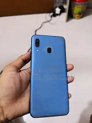 স্যামসাং গ্যালাক্সি এ৩০ ৬৪ জিবি কালো